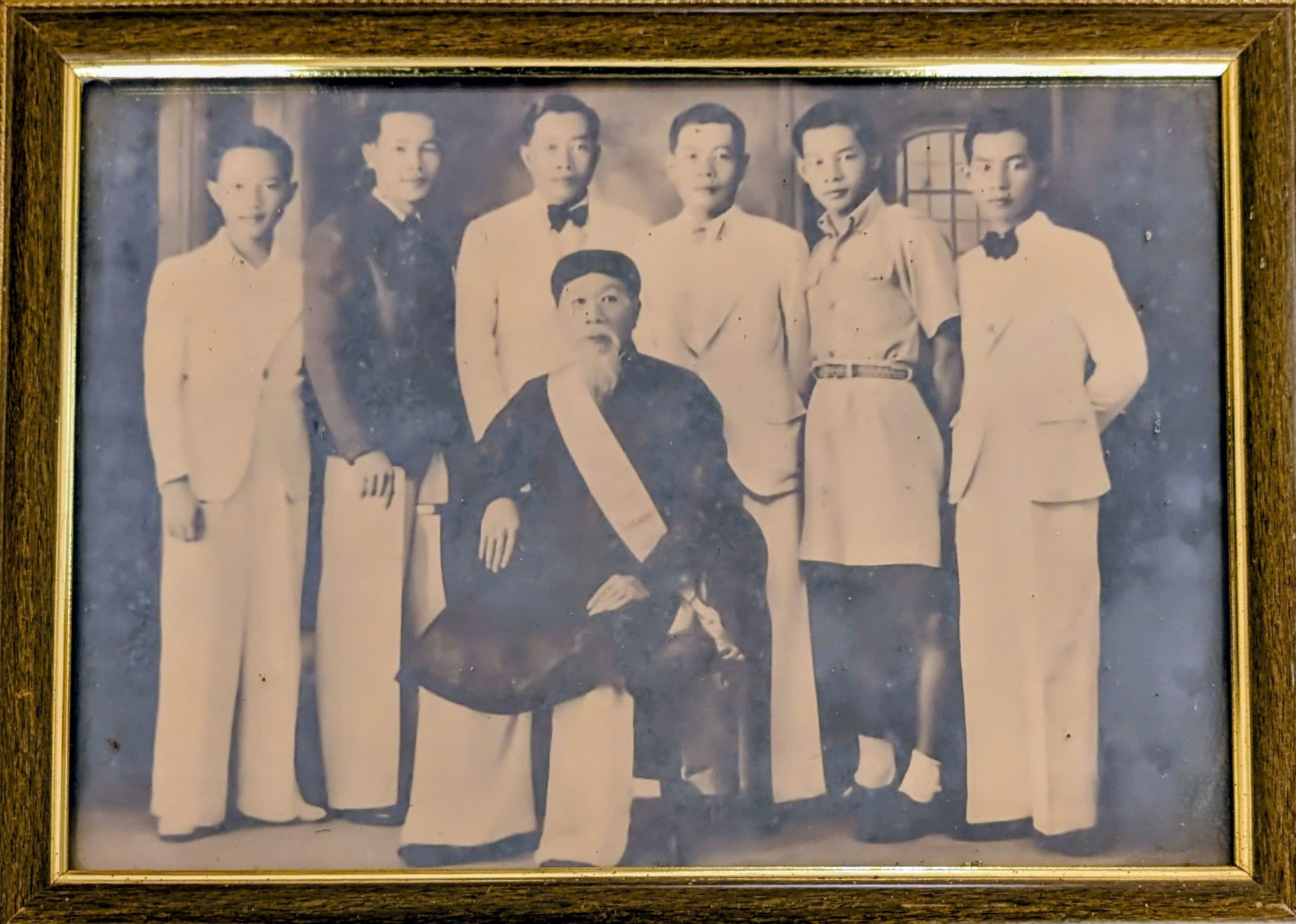Bản gốc — ảnh đen trắng